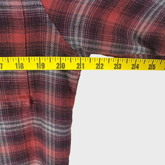 Under Armour Tradesman Flex Flannel Shirt Men's Medium Red Plaid Snap Button-Up - Picture 12 of 13